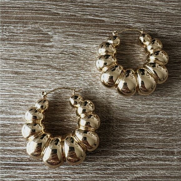 Vintage style hoop earrings A661 - Picture 4 of 6